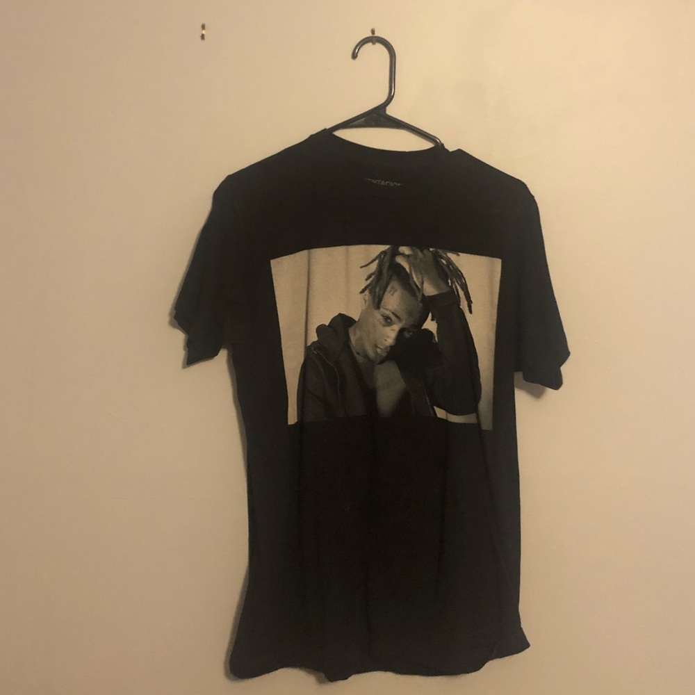 Medium Xxxtentacion graphic t shirt